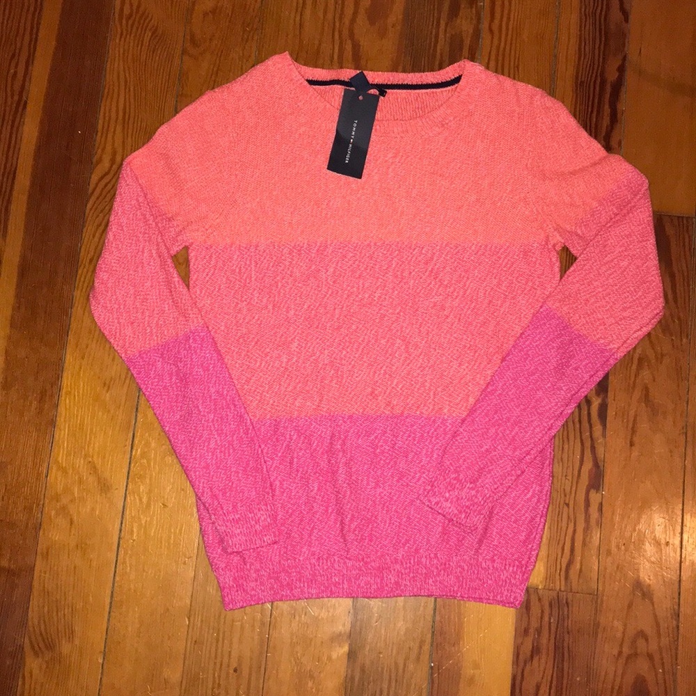 BRAND NEW SWEATER